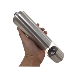 Młynek elektryczny do pieprzu inox